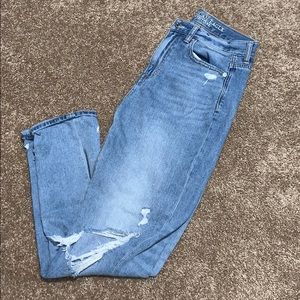 American Eagle Mom Jean